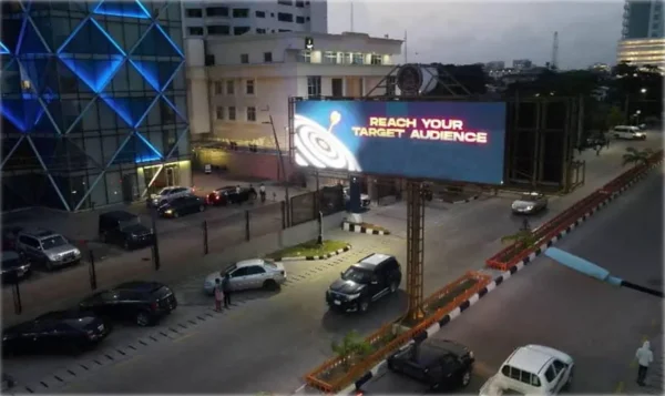 Gantry led billboard